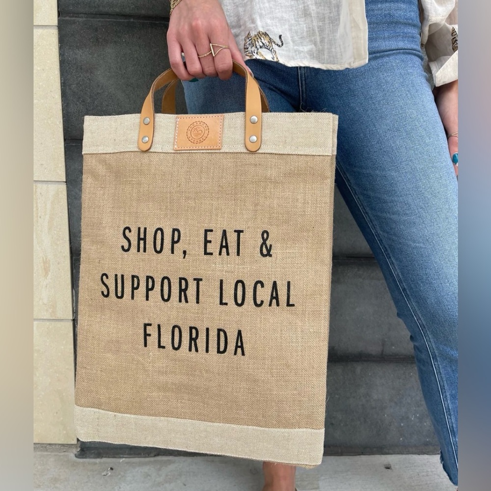 APOLIS LOCAL MARKET BAGThe Apolis Local Market Bag is a long lasting everyday